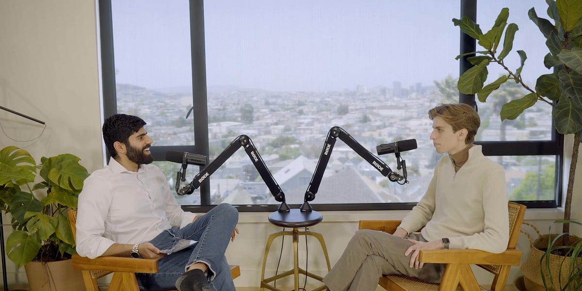 Leopold Aschenbrenner — 2027 AGI, China/US super-intelligence race, & the return of history